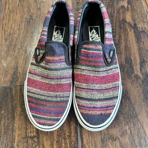 Vans Slip-On - Red and Gray Stripes
